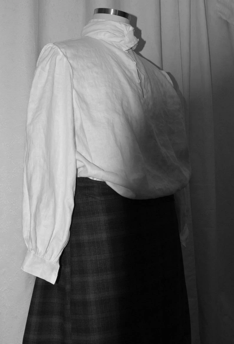 Outlander Jamine Costume Jamine Outfit (Shirt Only) 7 Outlander Jamine Costume Jamine Outfit (Shirt Only) - Image 5