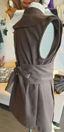 Worldwide Delivery Jedi Robe Cosplayers,Brown Waistcoat Tabards And Obi Star Wars Cosplayers. Mixed Wool, Available In All Sizes. -EpicCosplay Shop Brownwaistcoattabardsandob 2