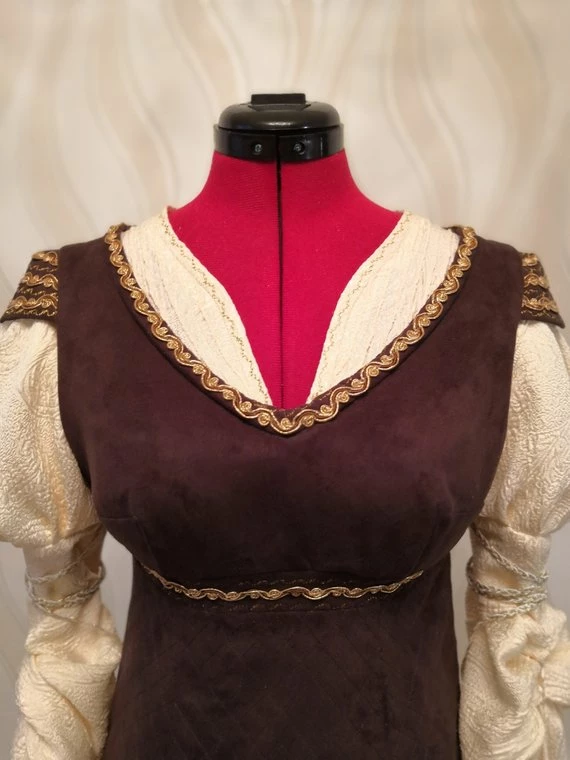 Eowyn Dernhelm Costume Eowyn Shieldmaiden Dress 8 Eowyn Dernhelm Costume Eowyn Shieldmaiden Dress - Image 6