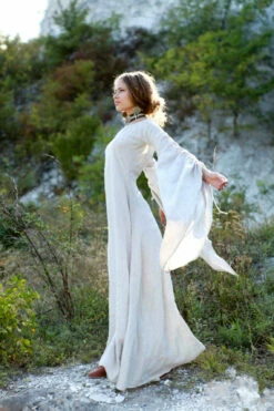 Medieval Renaissance Dress Linen Chemise Archeress Costume -EpicCosplay Shop Medieval Renaissance Dress Linen Chemise Archeress Costume 3