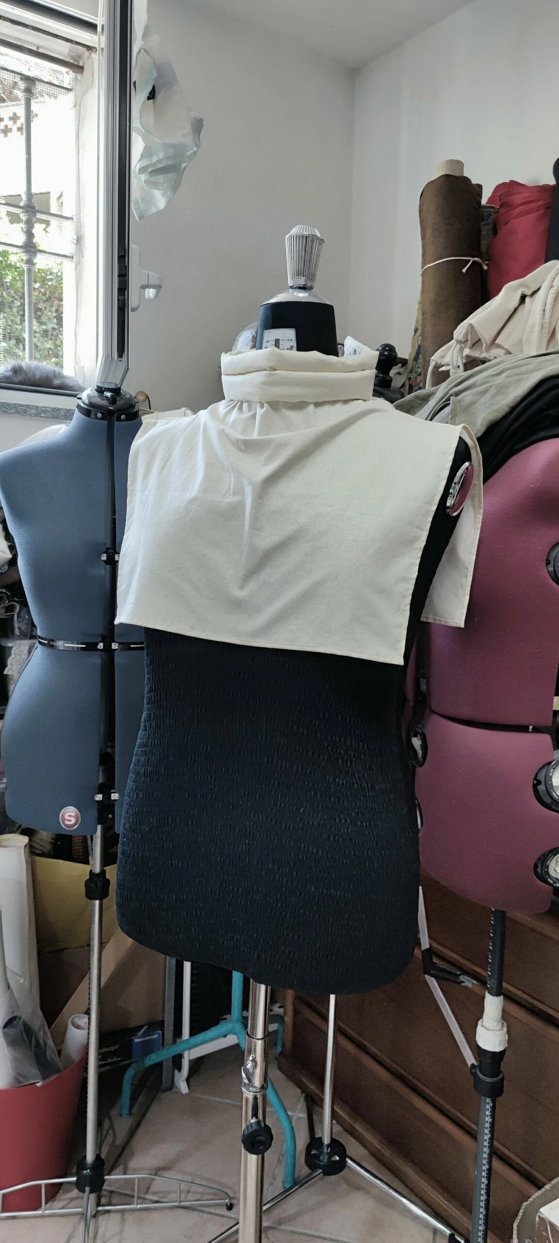 Plo Koon Embroiderd Cape Cloak MADE TO ORDER 8 Plo Koon Embroiderd Cape Cloak MADE TO ORDER - Image 6