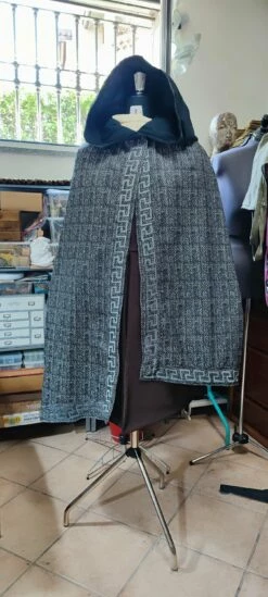 Plo Koon Embroiderd Cape Cloak MADE TO ORDER 11 Plo Koon Embroiderd Cape Cloak MADE TO ORDER -EpicCosplay Shop PloKoonembroiderdcape cloak 6