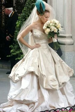 Sarah Jessica Parker As Carrie Bradshaw Wedding Dress Bridal Dress In Sex And The City