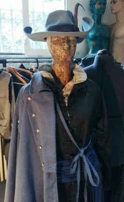 Musketeers Larp Renaissance Men's Costume Set MADE TO ORDER 6 Piece Costumes -EpicCosplay Shop renaissance men scostumeset 7