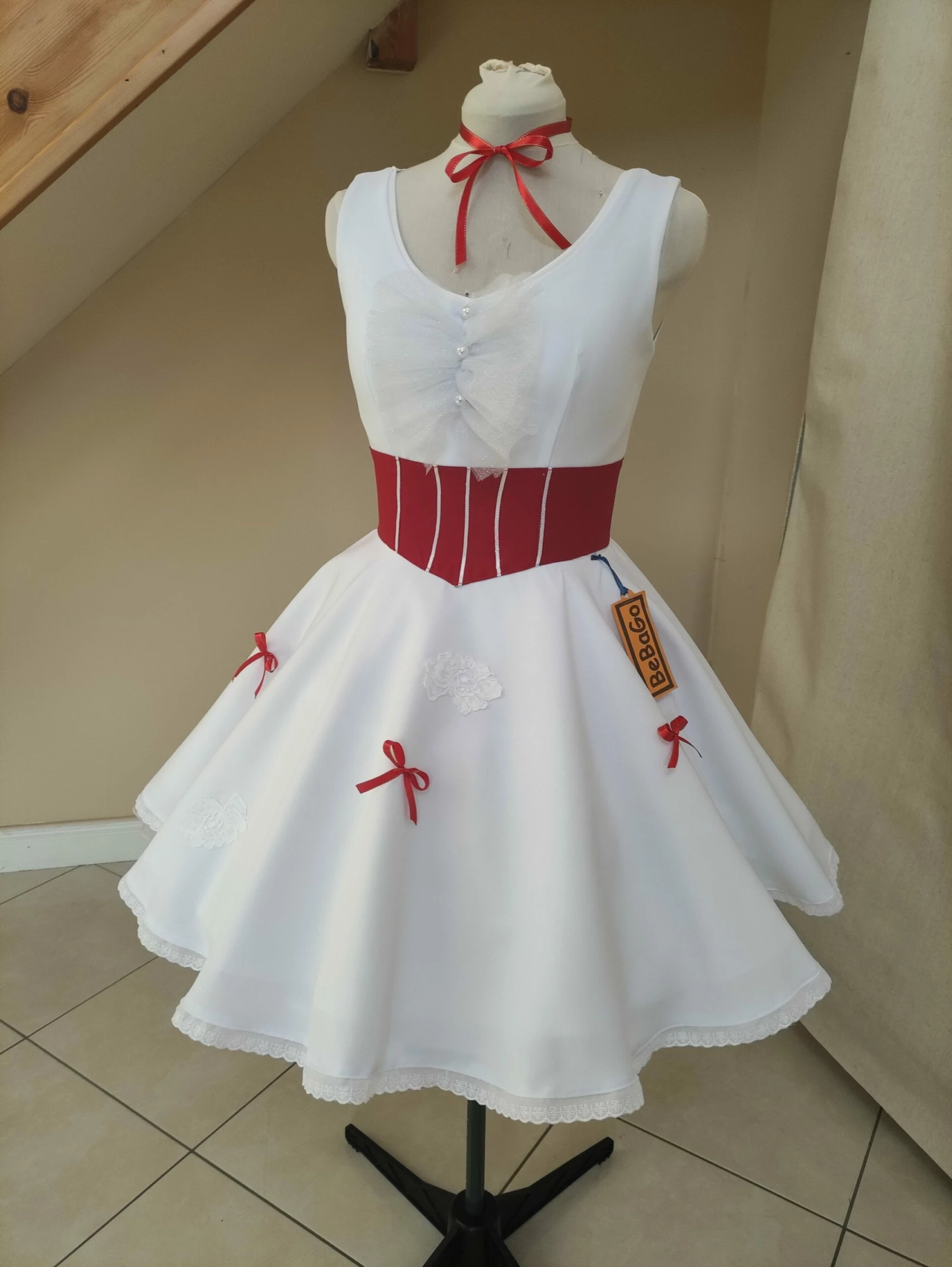 Mary Poppins White Holiday Dress Cosplay Costume 11 Mary Poppins White Holiday Dress Cosplay Costume - Image 9